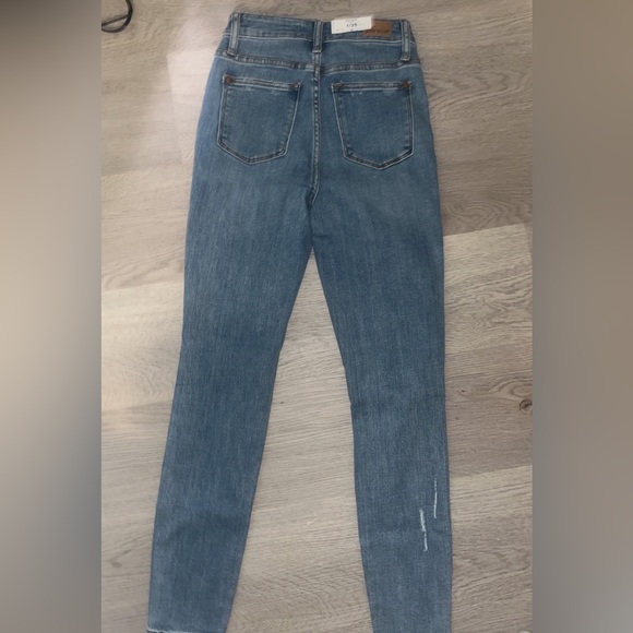 Judy Blue Distressed Skinny Jeans in Blue - Picture 2 of 2